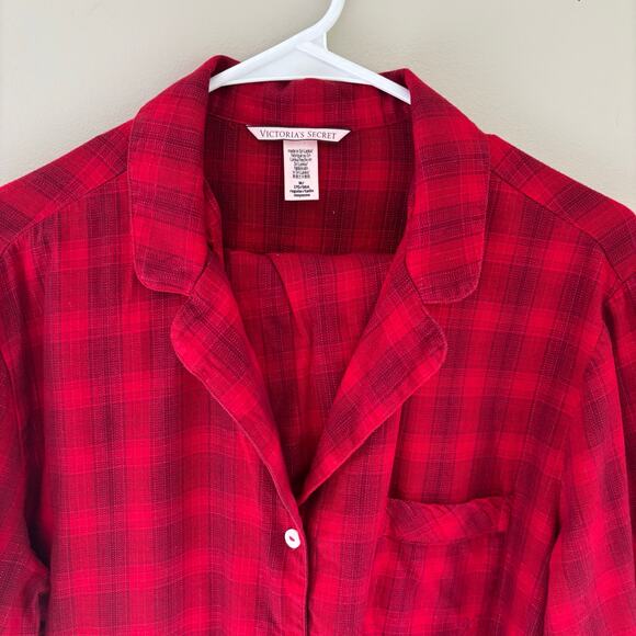 Victoria's Secret Red Christmas Plaid Button Down Pajamas 2 Piece Size Medium - Picture 2 of 9